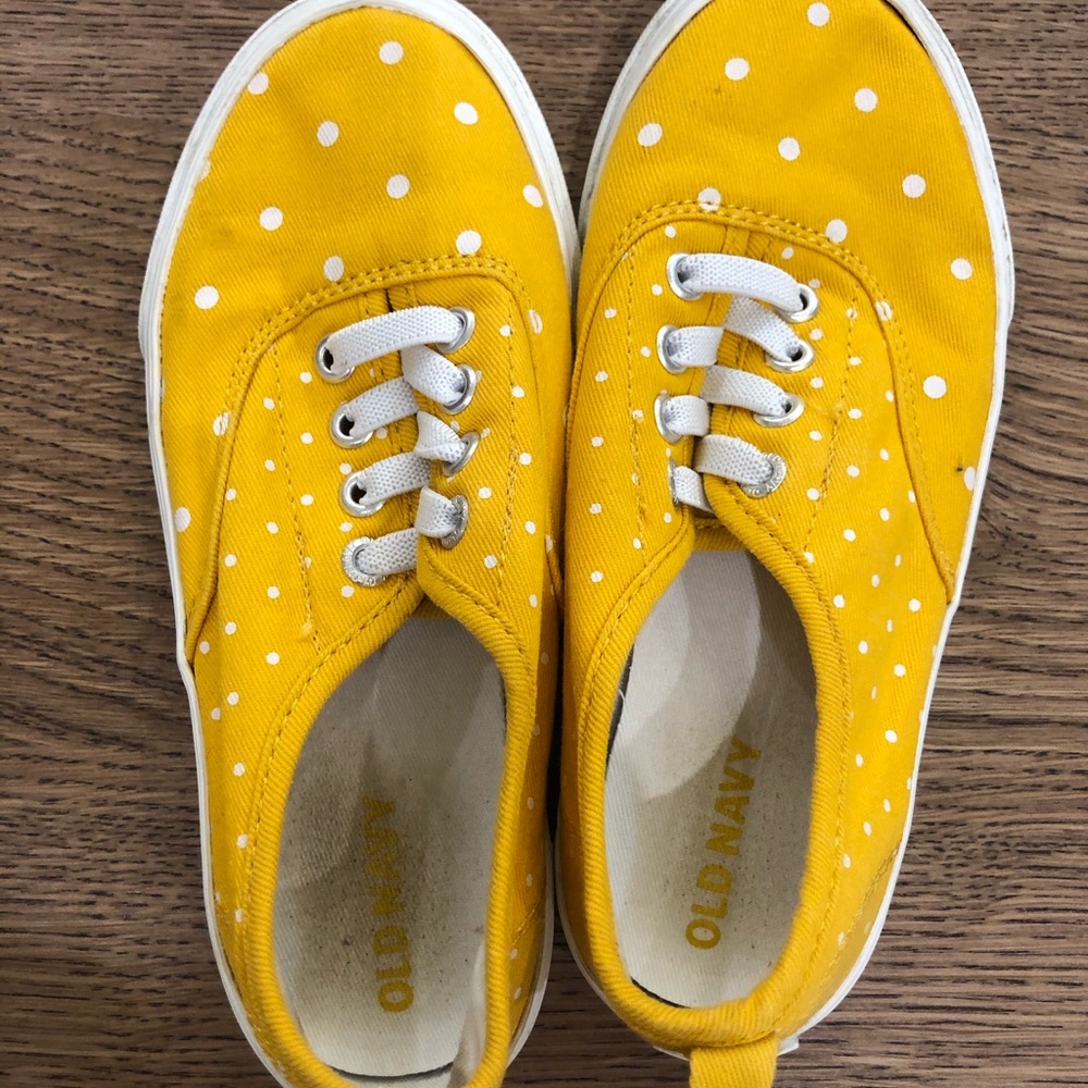 Old Navy Canvas Shoes